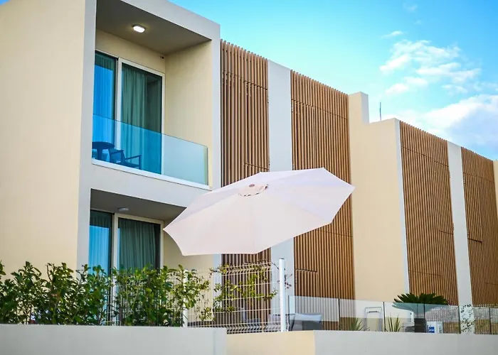 Green Cost Luxury Apt 239
